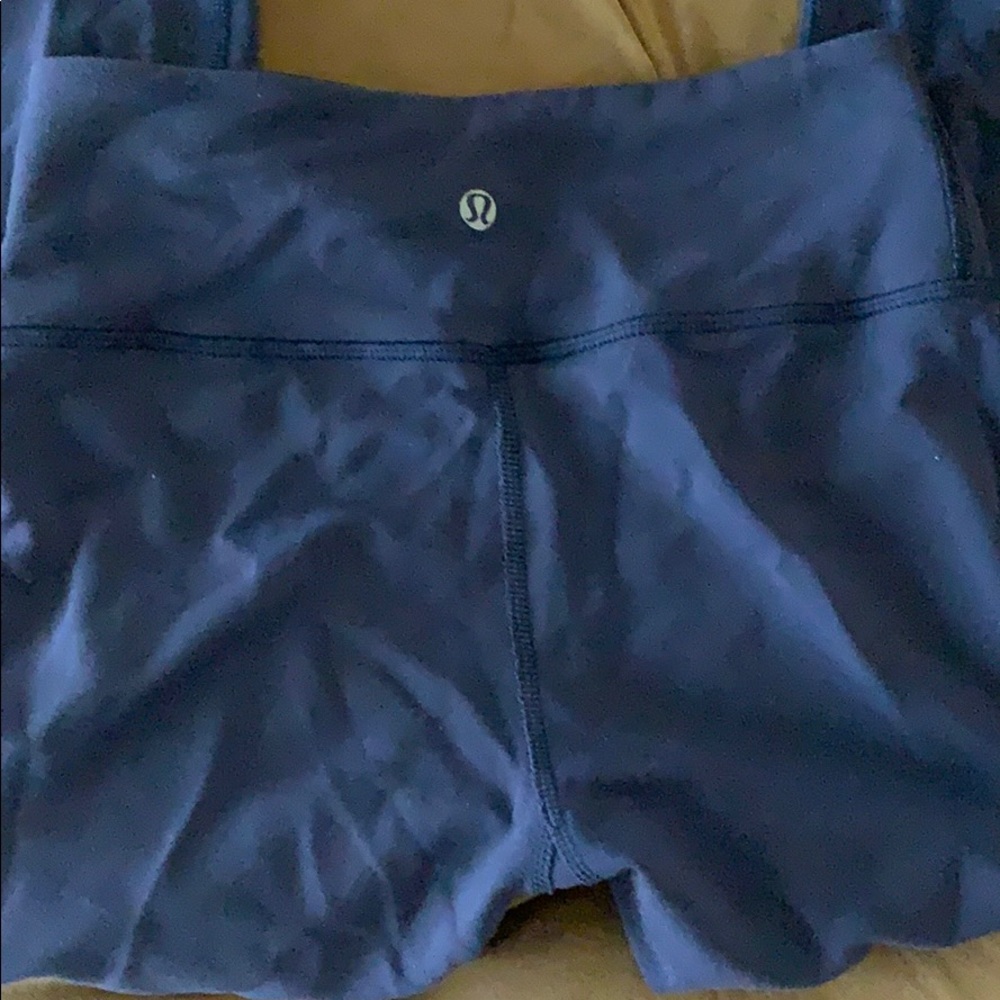 Lululemon - Picture 3 of 4